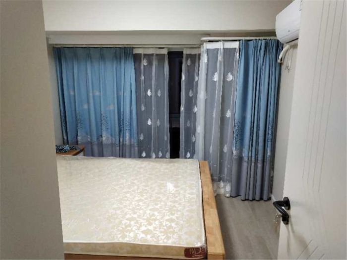 碧桂园云峯中心 2室2厅1卫 81m&sup2;