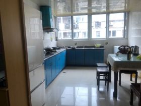 朝晖花园 3室2厅1卫 143m&sup2;