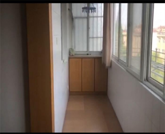 方大花苑 3室2厅2卫 130m&sup2;