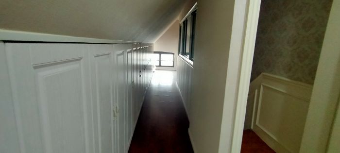 罗福宫 6室2厅5卫 288m&sup2;