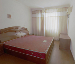 新开苑 4室2厅2卫 214m&sup2;