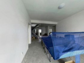 白龙花苑 3室2厅2卫 228m&sup2;