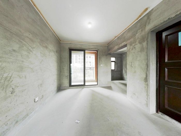 华强城 4室2厅2卫 142m&sup2;