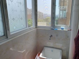 星通花园 1室1厅1卫 55m&sup2;