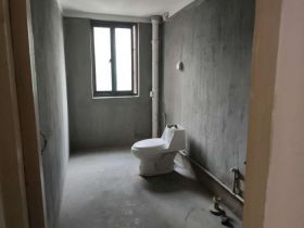 朝阳花苑 3室2厅2卫 139m&sup2;