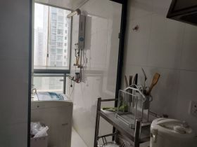 中南世纪城南区 2室2厅1卫 85m&sup2;