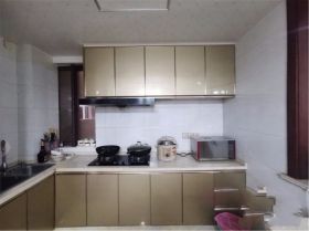万濠星城 3室2厅1卫 99m&sup2;
