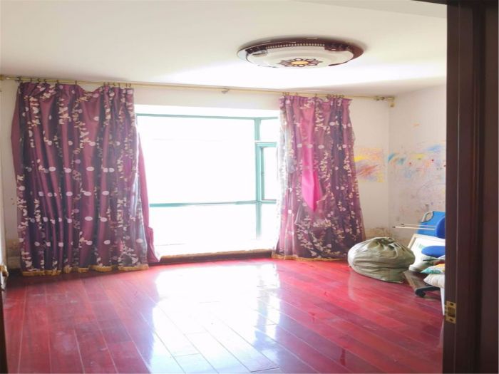 凤凰莱茵苑 4室2厅2卫 258m&sup2;