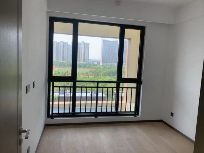 春风南岸西园 4室2厅3卫 166.00m&sup2;