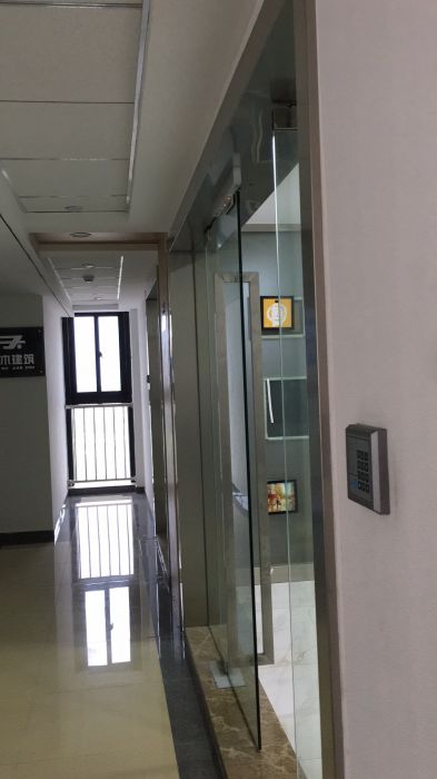 飞马国际 7室1厅1卫 240m&sup2;