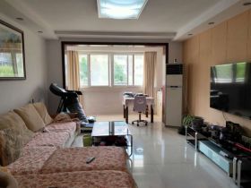 春晖花园 3室2厅2卫 136m&sup2;