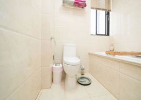 中港城世家 3室2厅2卫 139.77m&sup2;