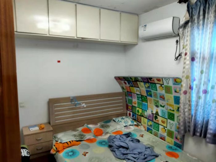 新桥新村 3室1厅1卫 67m&sup2;
