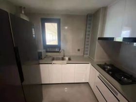 万科有湖（翡翠心湖） 3室2厅2卫 127.8m&sup2;