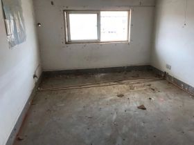 外滩小区 5室3厅2卫 222m²