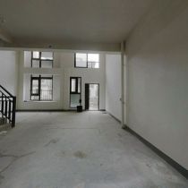 绿地新里城 3室2厅3卫 140m&sup2;