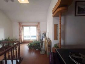 朝晖花园 3室2厅2卫 135m&sup2;