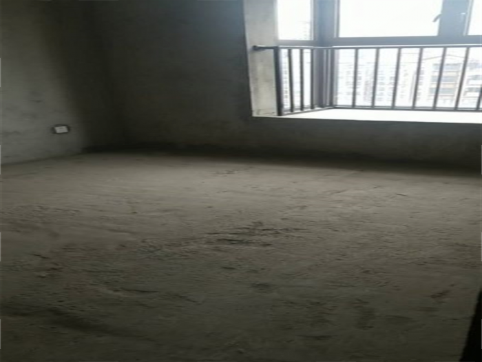 华强城 4室2厅2卫 158m&sup2;