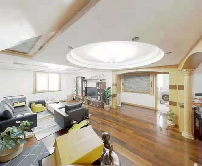阳光花园 4室2厅2卫 128.6m&sup2;