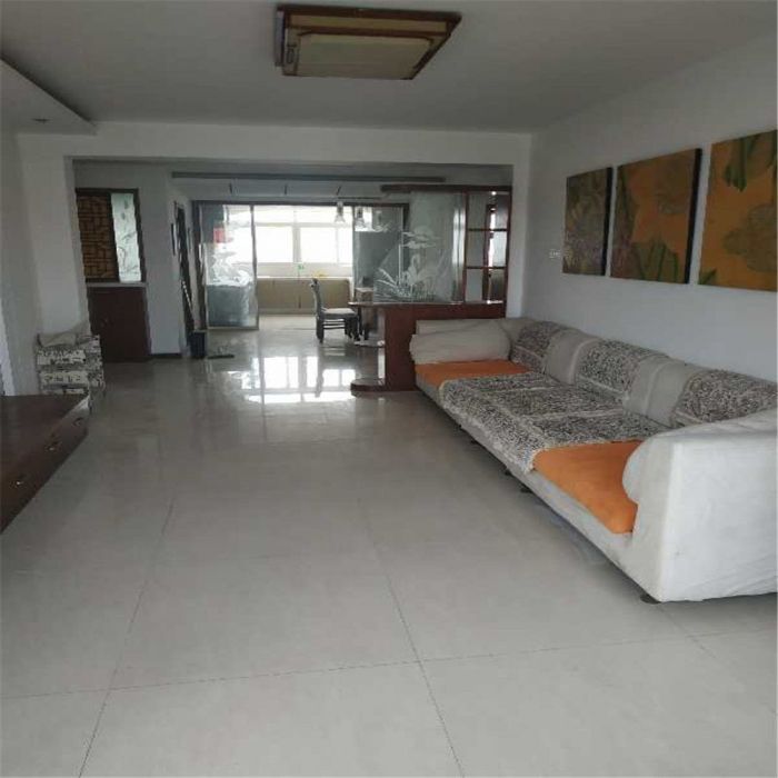 五一新村 3室2厅1卫 108m&sup2;