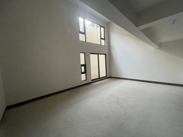 春风南岸西园 5室2厅3卫 138m&sup2;