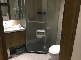 中港金座 1室1厅1卫 42.00m&sup2;