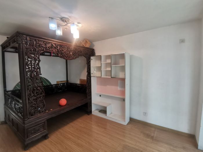 天都花苑 2室1厅1卫 92m&sup2;