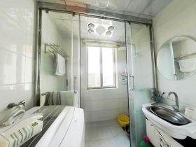 方大花苑 2室1厅1卫 75.45m&sup2;