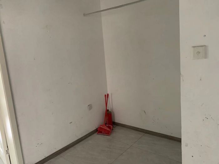 紫东花苑 2室1厅1卫 60m&sup2;