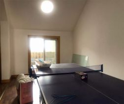 朝晖花园 3室2厅1卫 143m&sup2;
