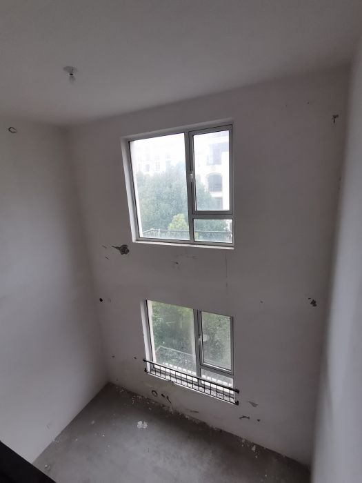军山花园 4室2厅2卫 167m&sup2;