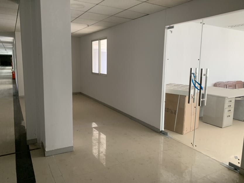 锦峰大厦 4室1厅1卫 191.58m&sup2;