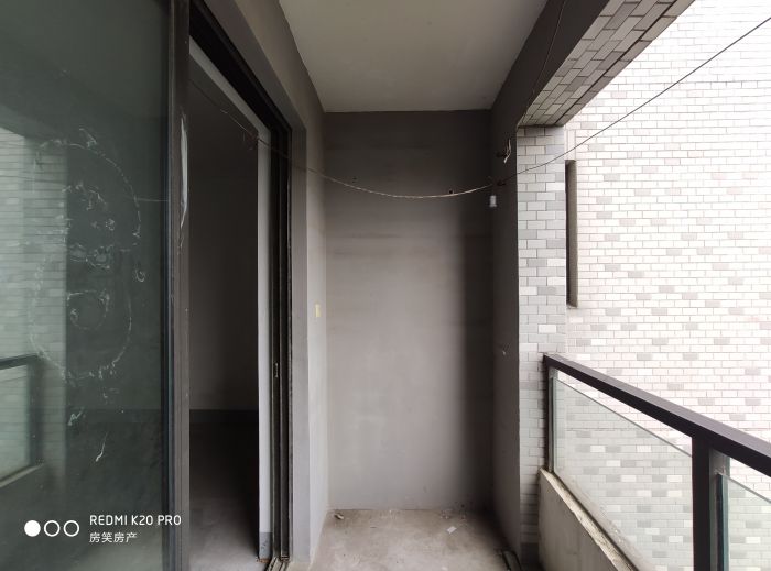 万通城 1室厅卫 98m&sup2;