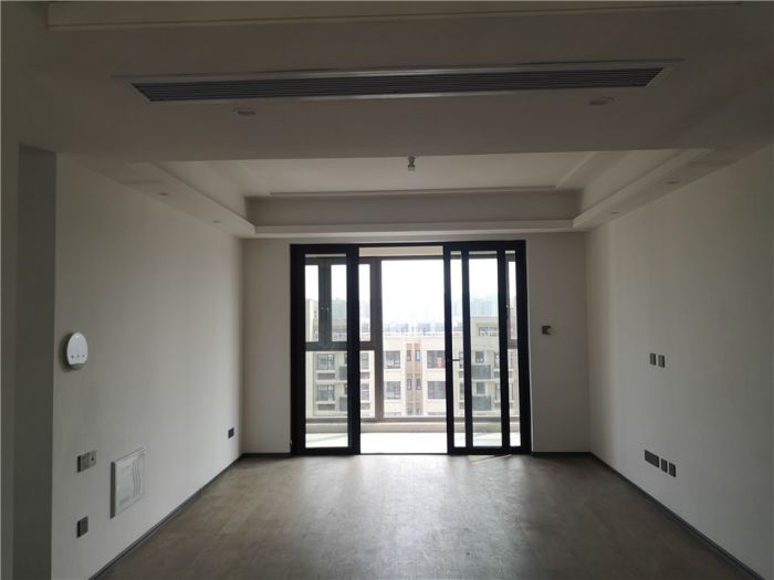 春风南岸东园 4室2厅2卫 142m&sup2;