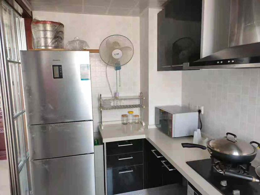 凤凰莱茵苑 3室2厅2卫 147m&sup2;