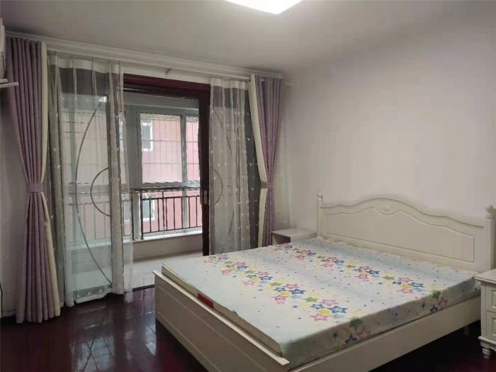 隆兴佳园 3室1厅1卫 95m&sup2;