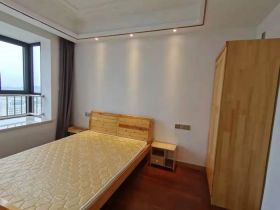 中南世纪花城三期 3室1厅1卫 178m&sup2;