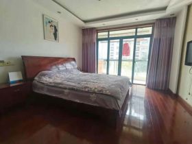凤凰莱茵苑 3室2厅1卫 142.00m&sup2;