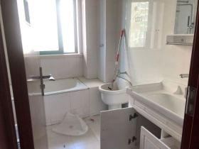 凤凰莱茵苑 3室2厅2卫 149m&sup2;