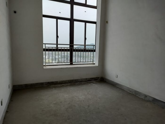 山景水岸 5室2厅2卫 177m&sup2;