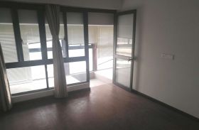 金海岸国际广场 3室2厅2卫 51.47m&sup2;