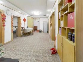 东昇花园 3室1厅1卫 95m&sup2;