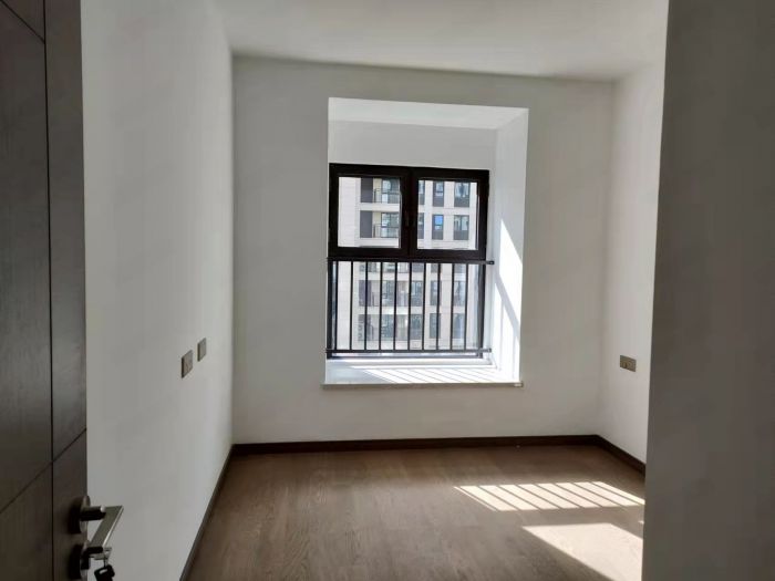 中海上东区 4室2厅2卫 143m&sup2;
