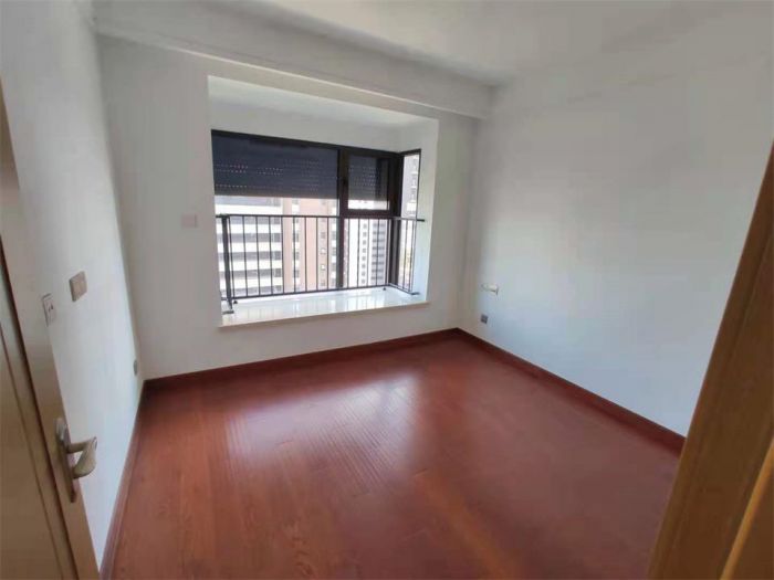 林肯公园 3室2厅1卫 92m&sup2;