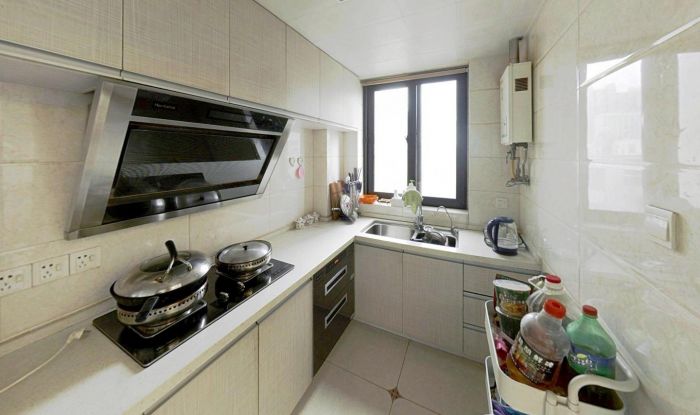 中港城皇家公寓 3室2厅1卫 142m&sup2;