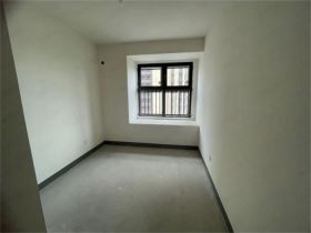 绿地新里城 3室2厅1卫 89m&sup2;