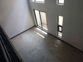 春风南岸西园 5室2厅4卫 204m&sup2;