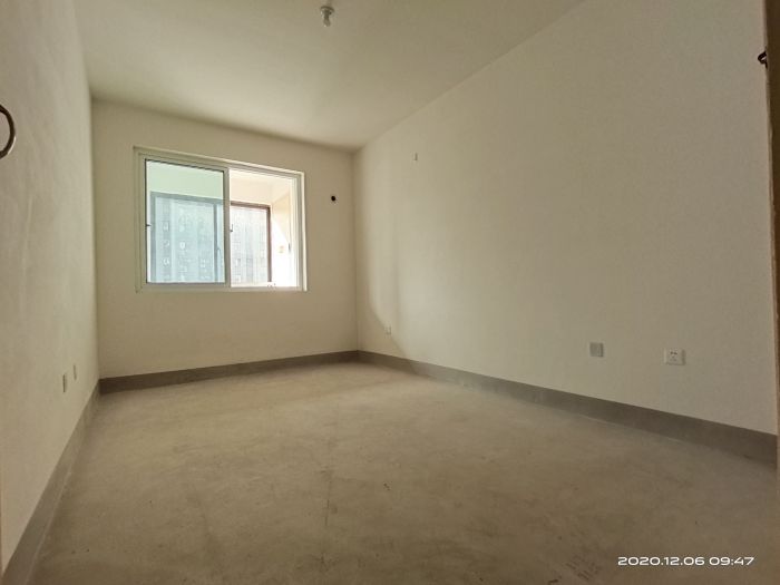 紫东南苑 3室1厅1卫 120m&sup2;