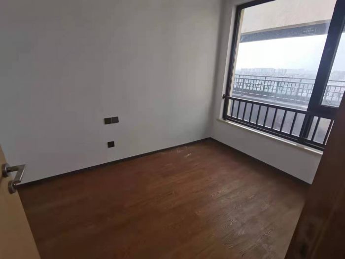 春风南岸东园 3室2厅1卫 96m&sup2;