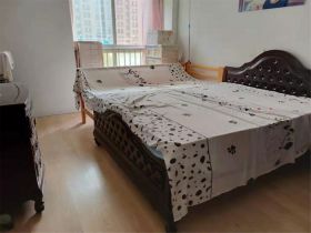 春晖花园 5室2厅2卫 130m&sup2;